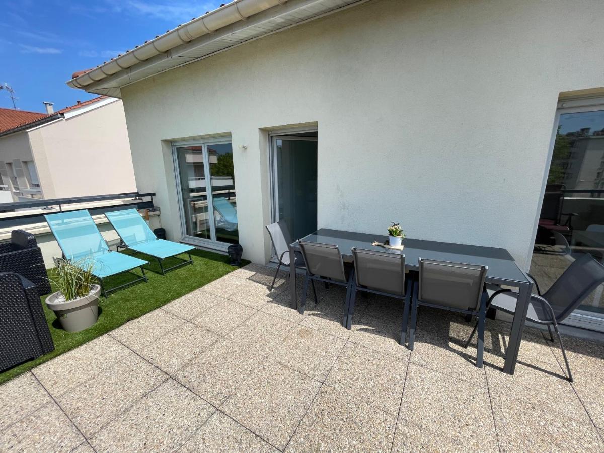 Bngo I Immense Rooftop Lyon I 2 Chambres, 4 Places Parkings, 2 Immenses Terrasses, 8 Personnes Exterior foto